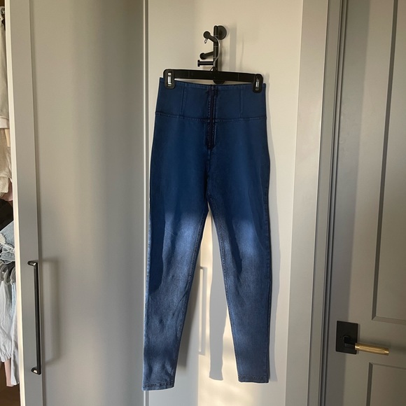 Freddy WR.UP High Waist Denim - Picture 9 of 14